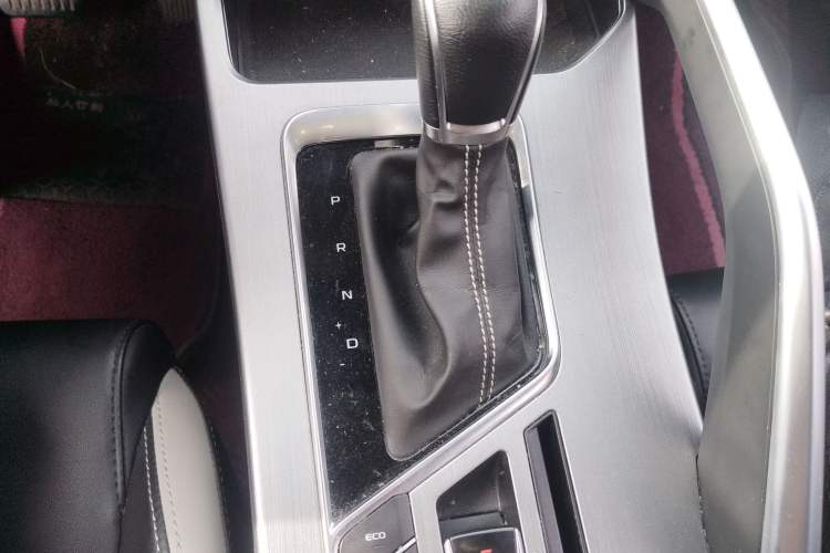 Used Geely Auto Coolray 2020 PRO 240T DCT Hunter Gear Lever
