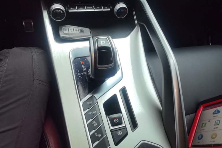 Used Geely Auto Coolray 2020 PRO 260T DCT Knight Gear Lever