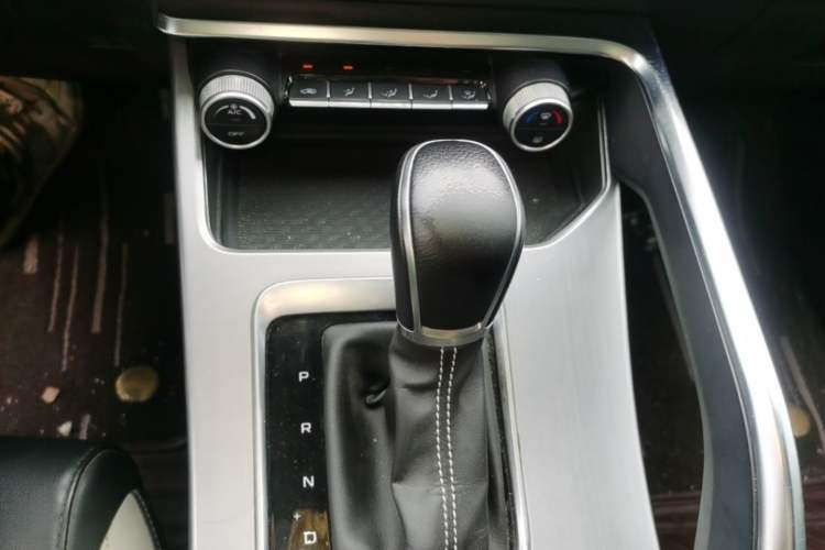 Used Geely Auto Coolray 2020 PRO 240T DCT Hunter Gear Lever