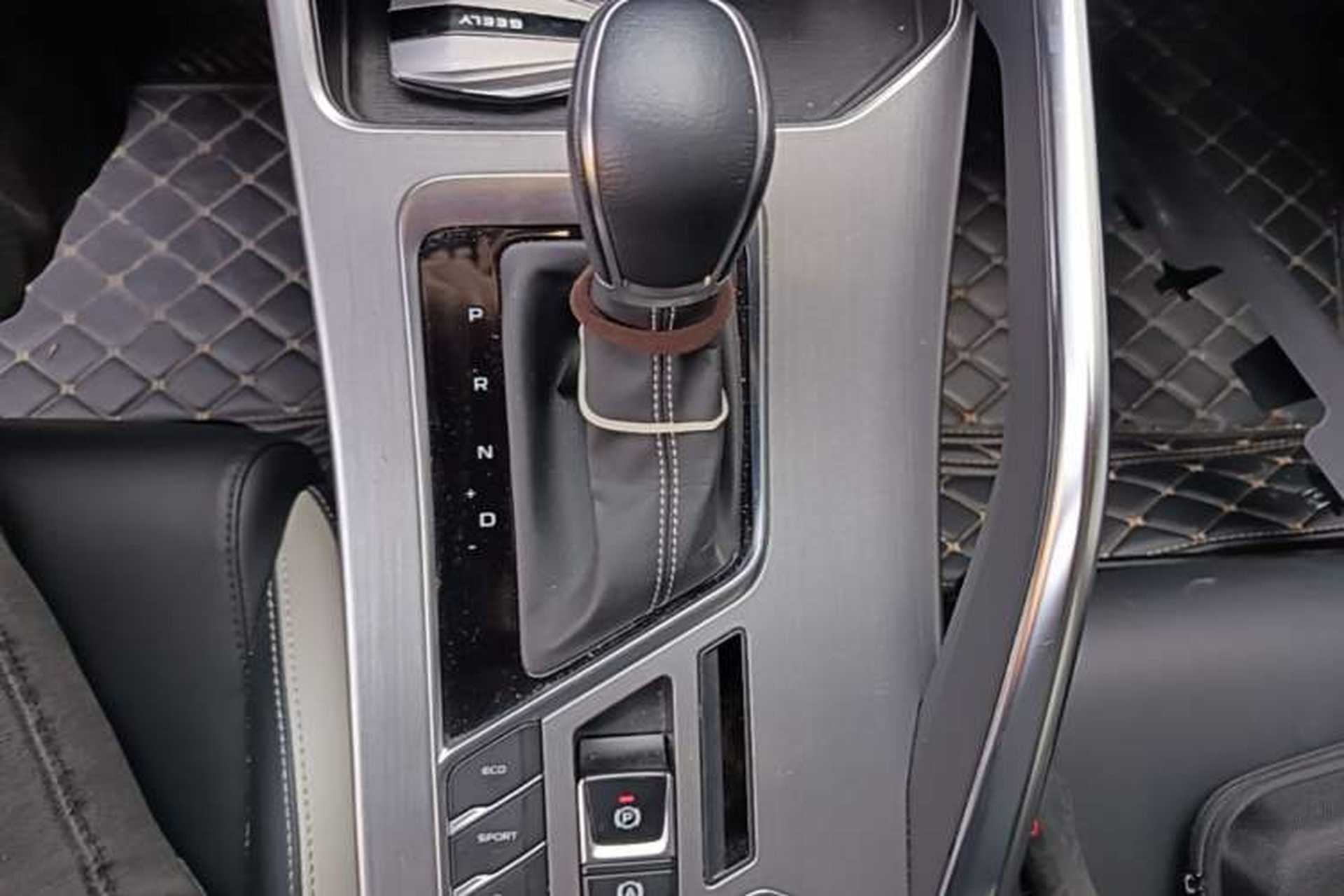 Used Geely Auto Coolray 2020 PRO 240T DCT Hunter Gear Lever