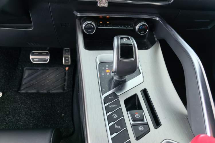 Used Geely Auto Coolray 2020 PRO 260T DCT Knight Gear Lever