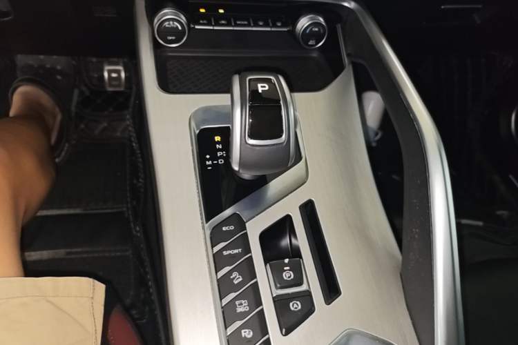 Used Geely Auto Coolray 2020 PRO 260T DCT Battle Gear Lever