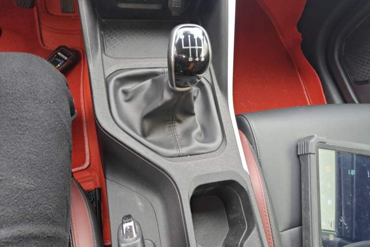 Used Geely Auto Coolray 2020 240T Manual Archer Gear Lever