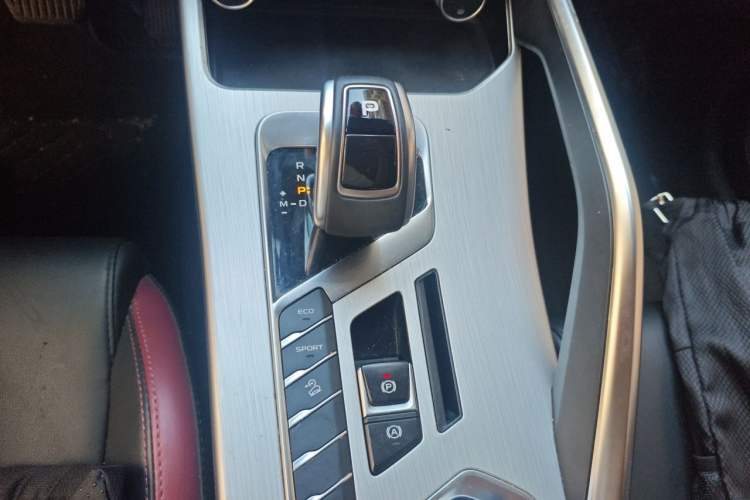 Used Geely Auto Coolray 2020 Facelift 240T DCT Hunter Gear Lever