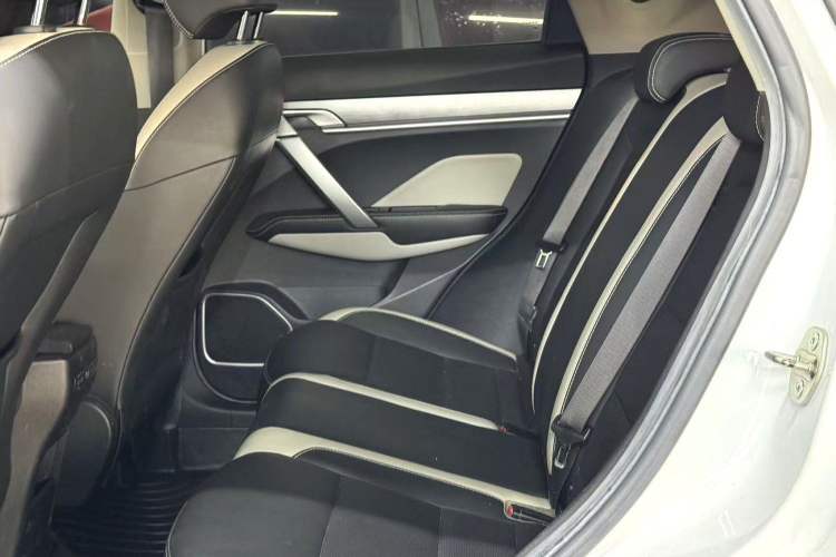 Used Geely Auto Coolray 2020 PRO 240T DCT Hunter Interior 1
