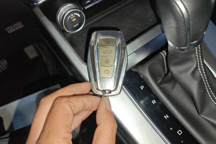 Used Geely Auto Coolray 2020 PRO 240T DCT Hunter Interior 1