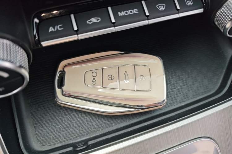 Used Geely Auto Coolray 2020 PRO 260T DCT Knight Interior 1