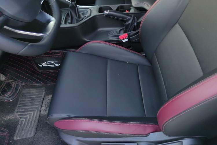 Used Geely Auto Coolray 2020 240T Manual Archer Interior 2