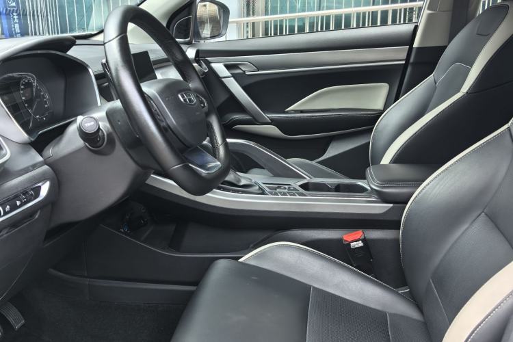 Used Geely Auto Coolray 2020 PRO 240T DCT Hunter Interior 2