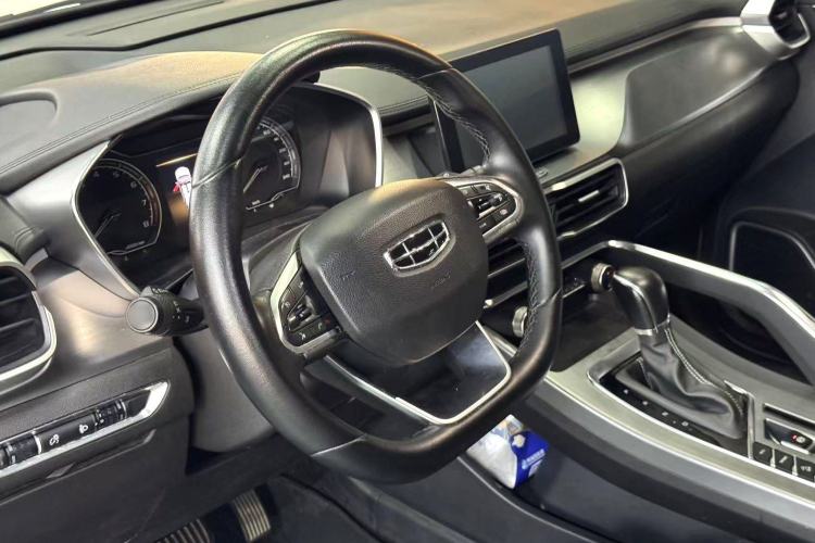 Used Geely Auto Coolray 2020 PRO 240T DCT Hunter Interior 3
