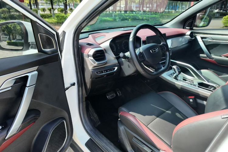 Used Geely Auto Coolray 2020 PRO 260T DCT Knight Interior 3