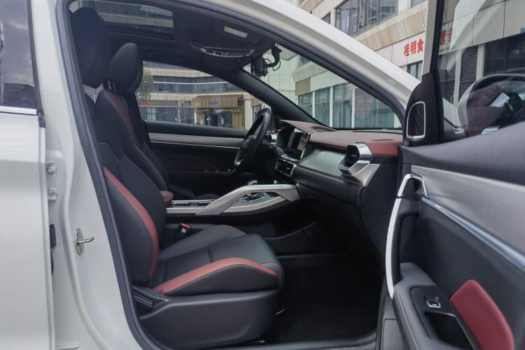 Used Geely Auto Coolray 2020 PRO 260T DCT Knight Interior 4