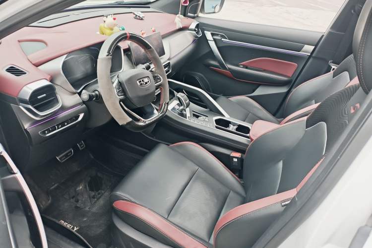 Used Geely Auto Coolray 2020 PRO 260T DCT Ranger Interior 5