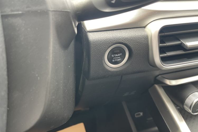 Used Geely Auto Coolray 2020 Facelift 240T DCT Hunter Interior 7
