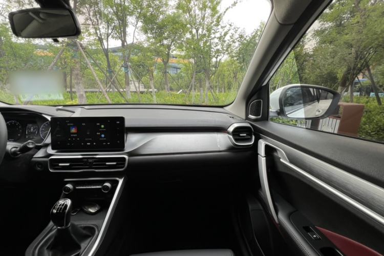 Used Geely Auto Coolray 2020 240T Manual Archer Interior 8