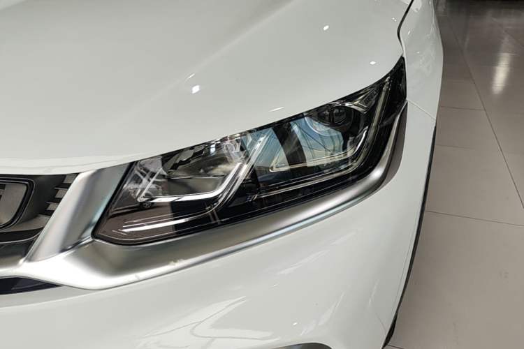 Used Geely Auto Coolray 2020 Facelift 240T DCT Hunter Left Front Headlight