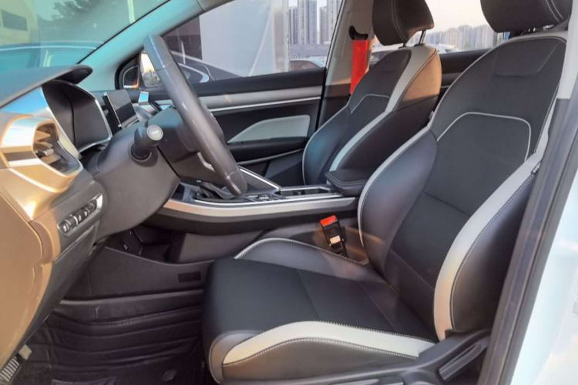 Used Geely Auto Coolray 2020 PRO 240T DCT Hunter Left Front Seat
