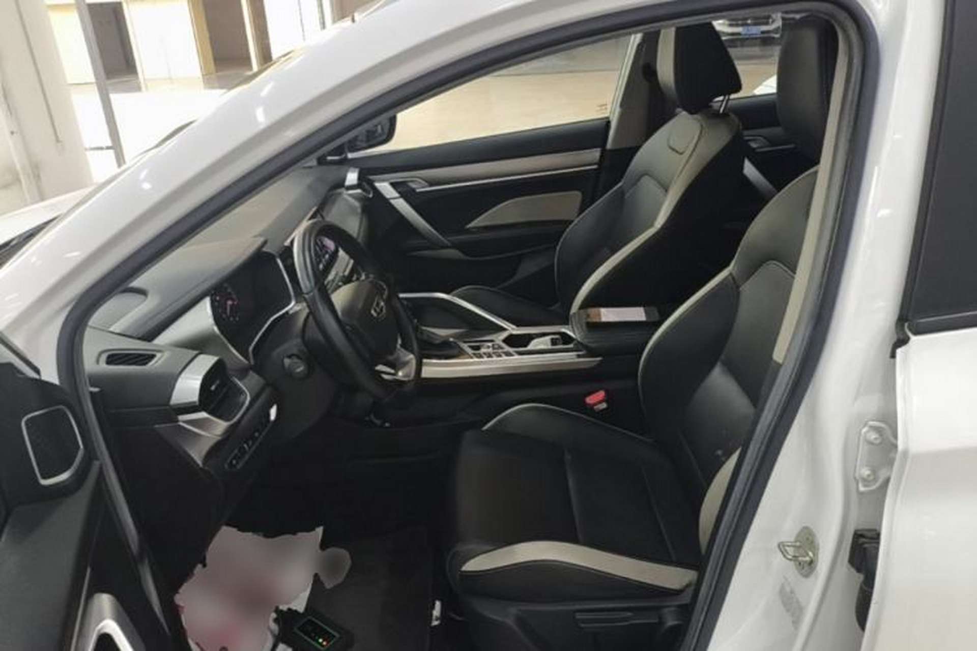 Used Geely Auto Coolray 2020 PRO 240T DCT Hunter Left Front Seat