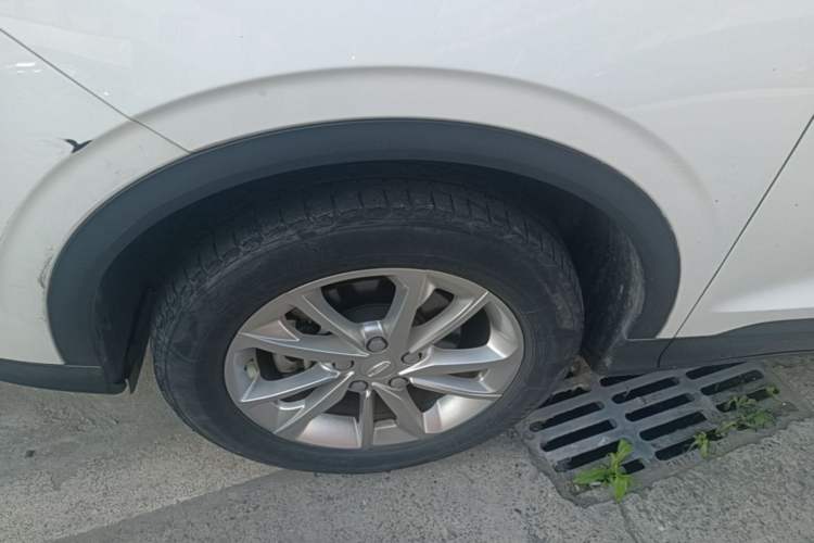 Used Geely Auto Coolray 2020 PRO 240T DCT Hunter Left Front Wheel Hub