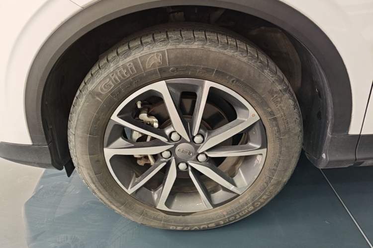 Used Geely Auto Coolray 2020 Facelift 240T DCT Hunter Left Front Wheel Hub