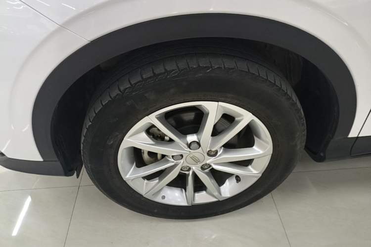 Used Geely Auto Coolray 2020 PRO 240T DCT Hunter Left Front Wheel Hub