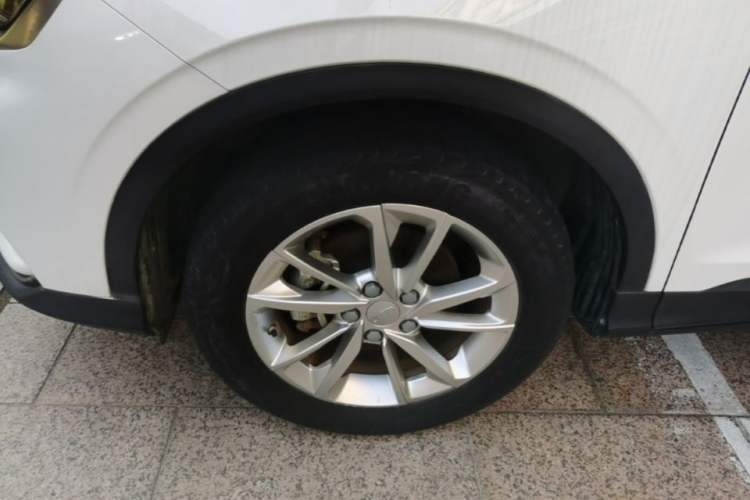 Used Geely Auto Coolray 2020 PRO 240T DCT Hunter Left Front Wheel Hub