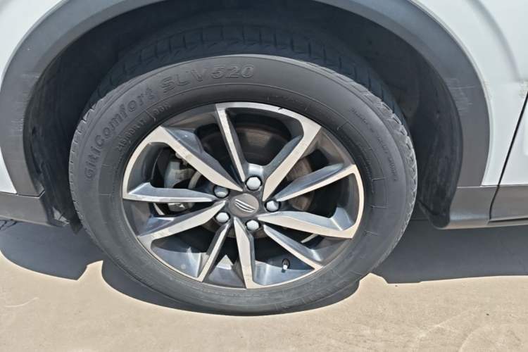 Used Geely Auto Coolray 2020 Facelift 240T DCT Hunter Left Front Wheel Hub