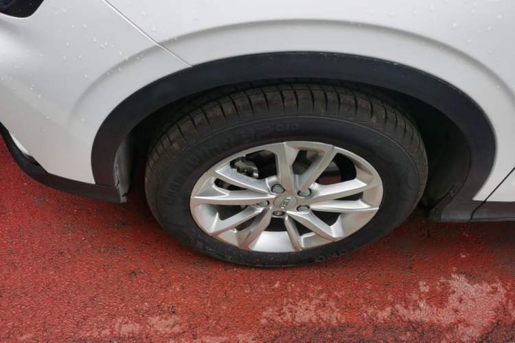Used Geely Auto Coolray 2020 PRO 240T DCT Hunter Left Front Wheel Hub