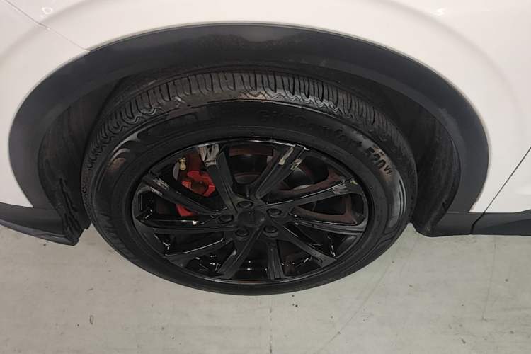 Used Geely Auto Coolray 2020 PRO 260T DCT Light Knight BSG Left Front Wheel Hub