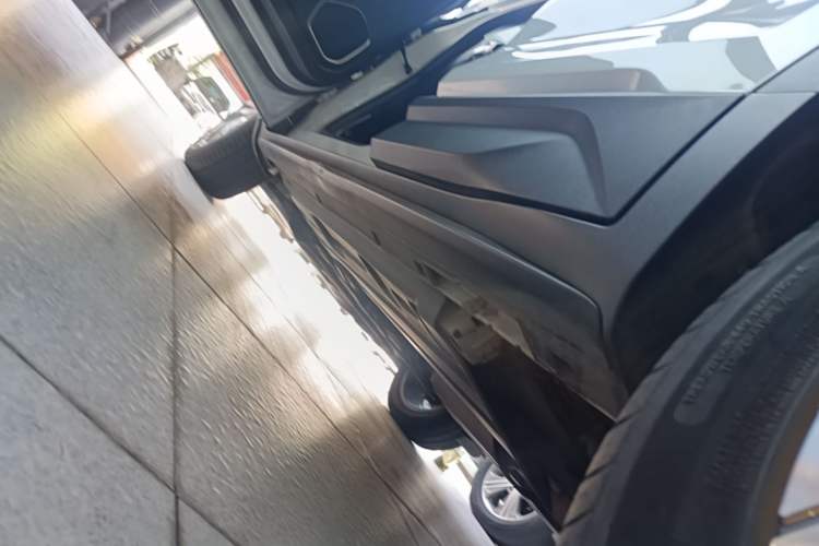 Used Geely Auto Coolray 2020 PRO 260T DCT Knight Left Side Sill