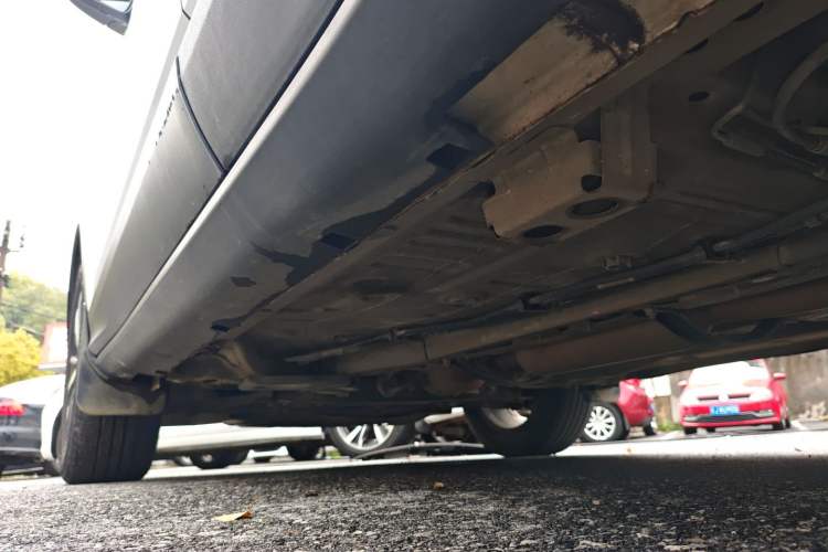 Used Geely Auto Coolray 2020 240T Manual Archer Left Side Sill