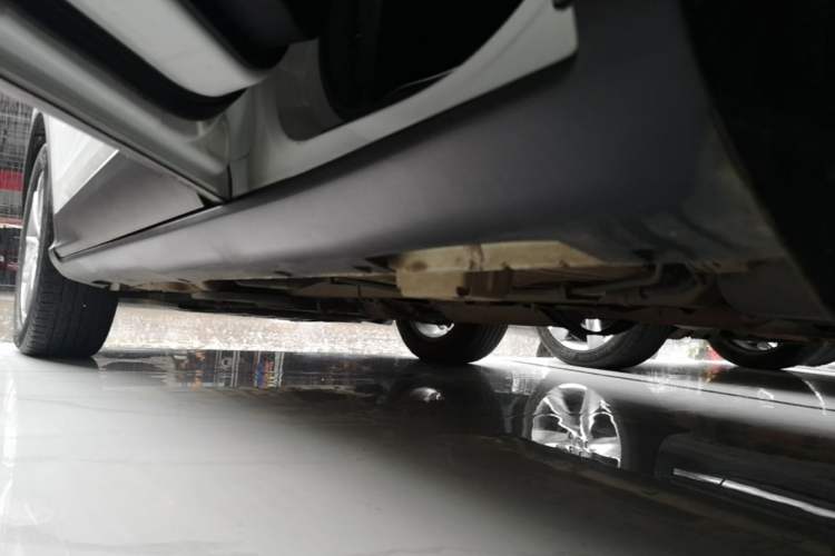 Used Geely Auto Coolray 2020 PRO 240T Manual Shooter Left Side Sill