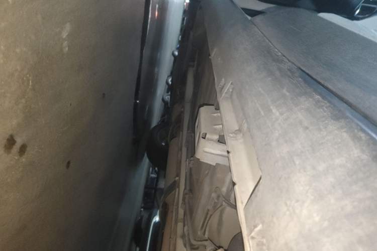 Used Geely Auto Coolray 2020 Facelift 240T DCT Hunter Left Side Sill