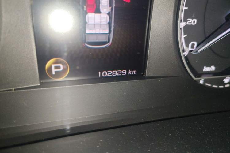 Used Geely Auto Coolray 2020 PRO 260T DCT Knight Odometer Close Up