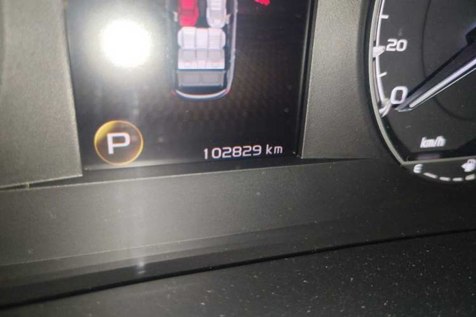 Used Geely Auto Coolray 2020 PRO 260T DCT Knight Odometer Close Up