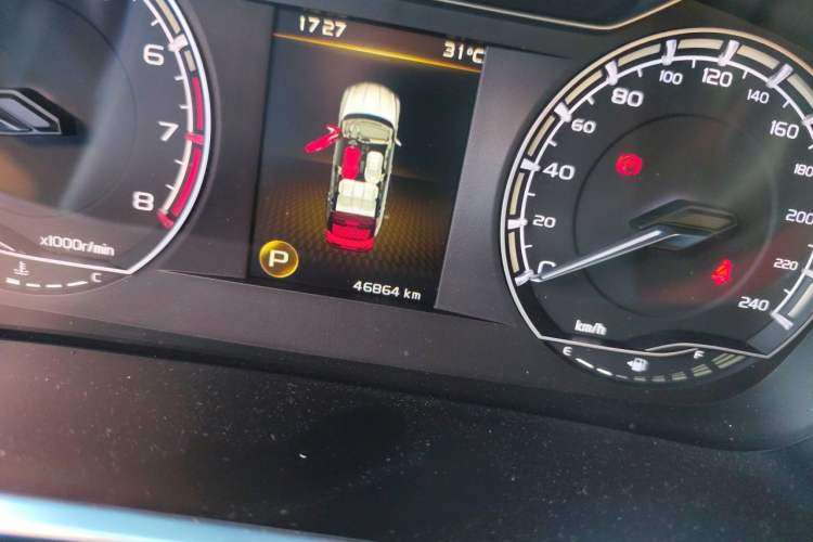Used Geely Auto Coolray 2020 PRO 260T DCT Knight Odometer Close Up