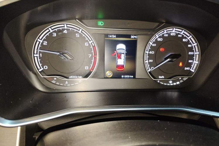 Used Geely Auto Coolray 2020 PRO 260T DCT Knight Odometer Close Up