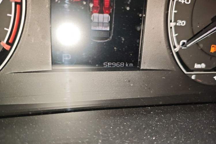 Used Geely Auto Coolray 2020 PRO 260T DCT Knight Odometer Close Up