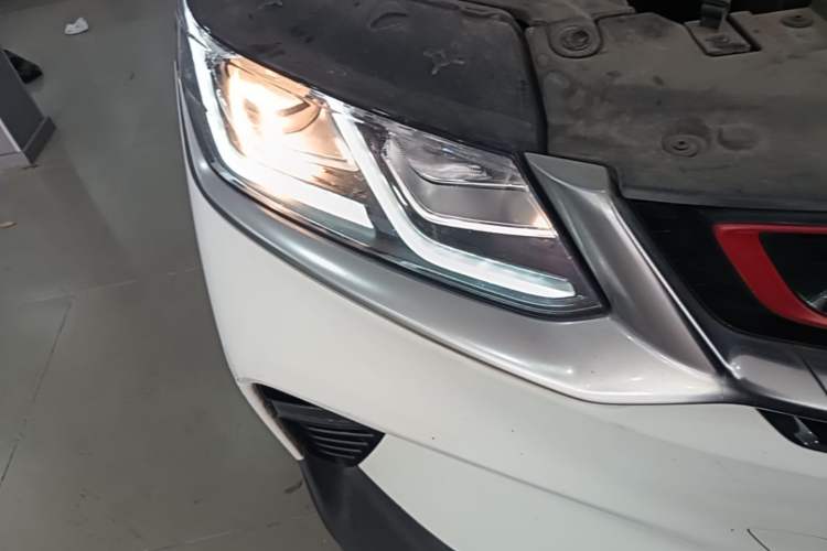 Used Geely Auto Coolray 2020 PRO 260T DCT Ranger Right Front Headlight