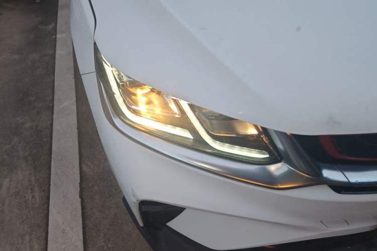 Used Geely Auto Coolray 2020 PRO 260T DCT Ranger Right Front Headlight