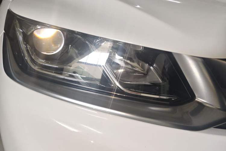 Used Geely Auto Coolray 2020 PRO 240T DCT Hunter Right Front Headlight