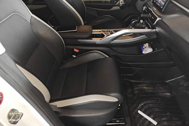 Used Geely Auto Coolray 2020 PRO 240T DCT Hunter Right Front Seat