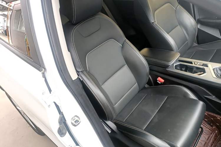 Used Geely Auto Coolray 2020 PRO 240T Manual Shooter Right Front Seat