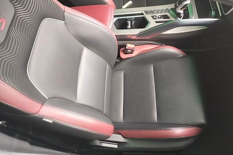 Used Geely Auto Coolray 2020 PRO 260T DCT Ranger Right Front Seat