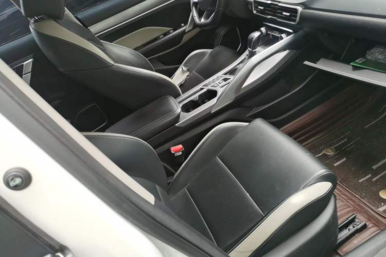 Used Geely Auto Coolray 2020 PRO 240T DCT Hunter Right Front Seat