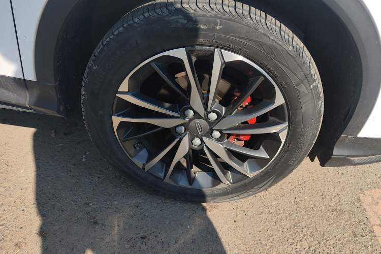 Used Geely Auto Coolray 2020 PRO 260T DCT Ranger Right Front Wheel Hub