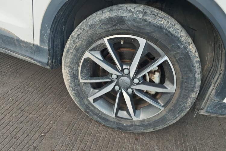 Used Geely Auto Coolray 2020 Facelift 240T DCT Hunter Right Front Wheel Hub
