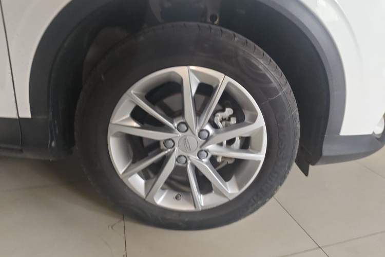 Used Geely Auto Coolray 2020 PRO 240T DCT Hunter Right Front Wheel Hub