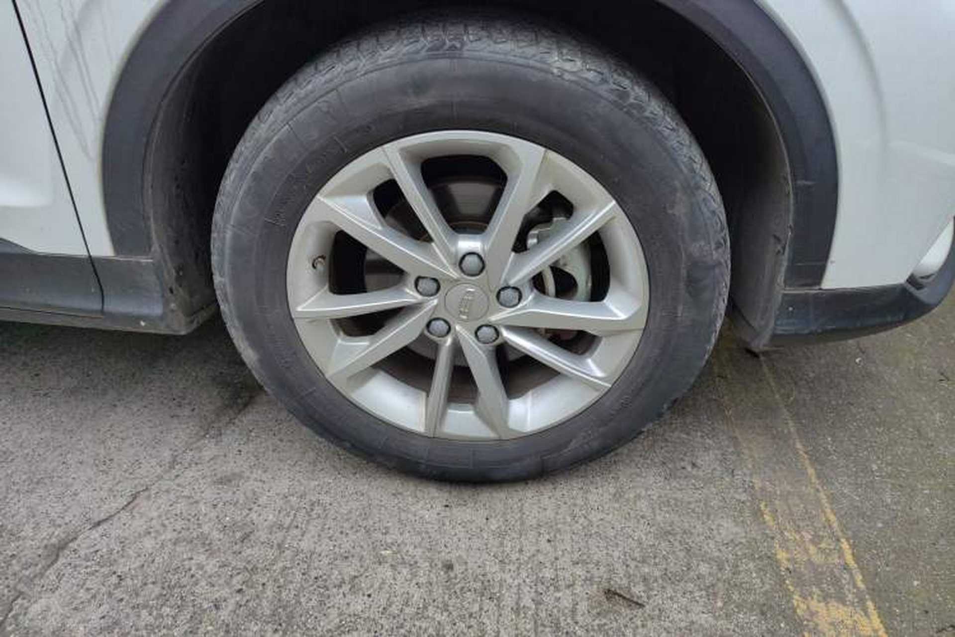 Used Geely Auto Coolray 2020 PRO 240T Manual Shooter Right Front Wheel Hub