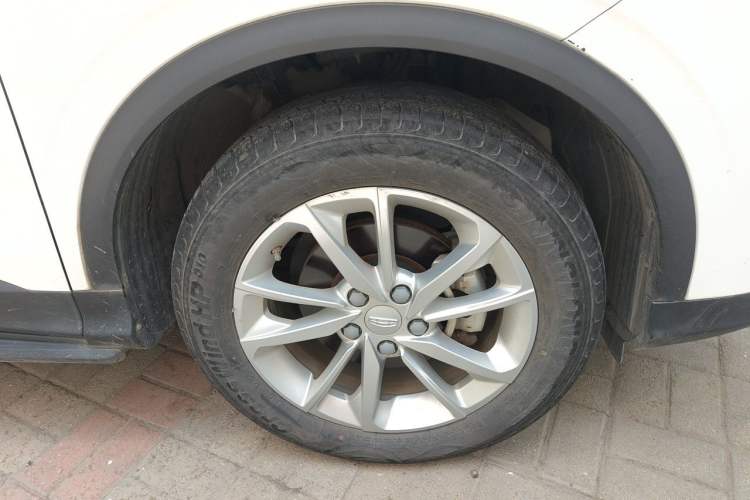 Used Geely Auto Coolray 2020 PRO 240T DCT Hunter Right Front Wheel Hub